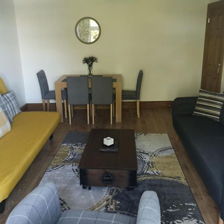 Attic Floor Apartment, City Centre Инвернес Екстериор снимка
