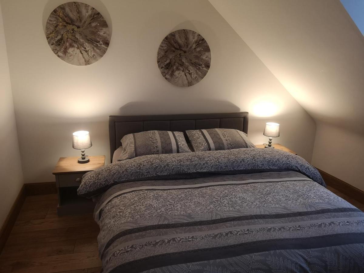 Attic Floor Apartment, City Centre Инвернес Екстериор снимка