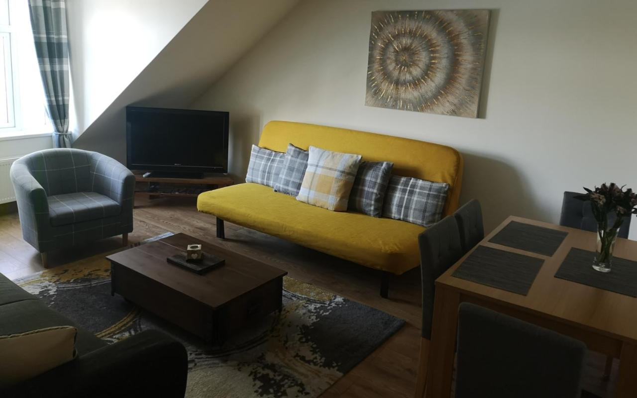 Attic Floor Apartment, City Centre Инвернес Екстериор снимка